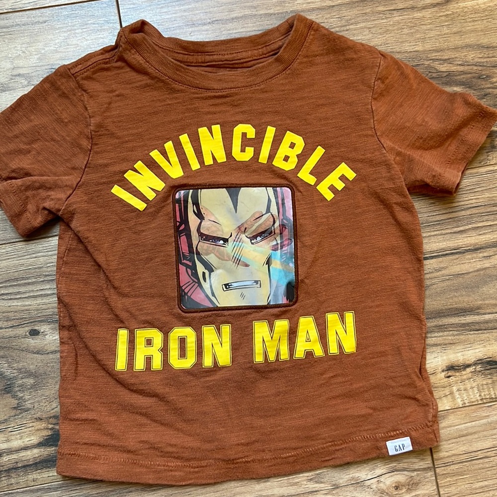 Holographic Marvel / Baby Gap Iron Man T Shirt 3T